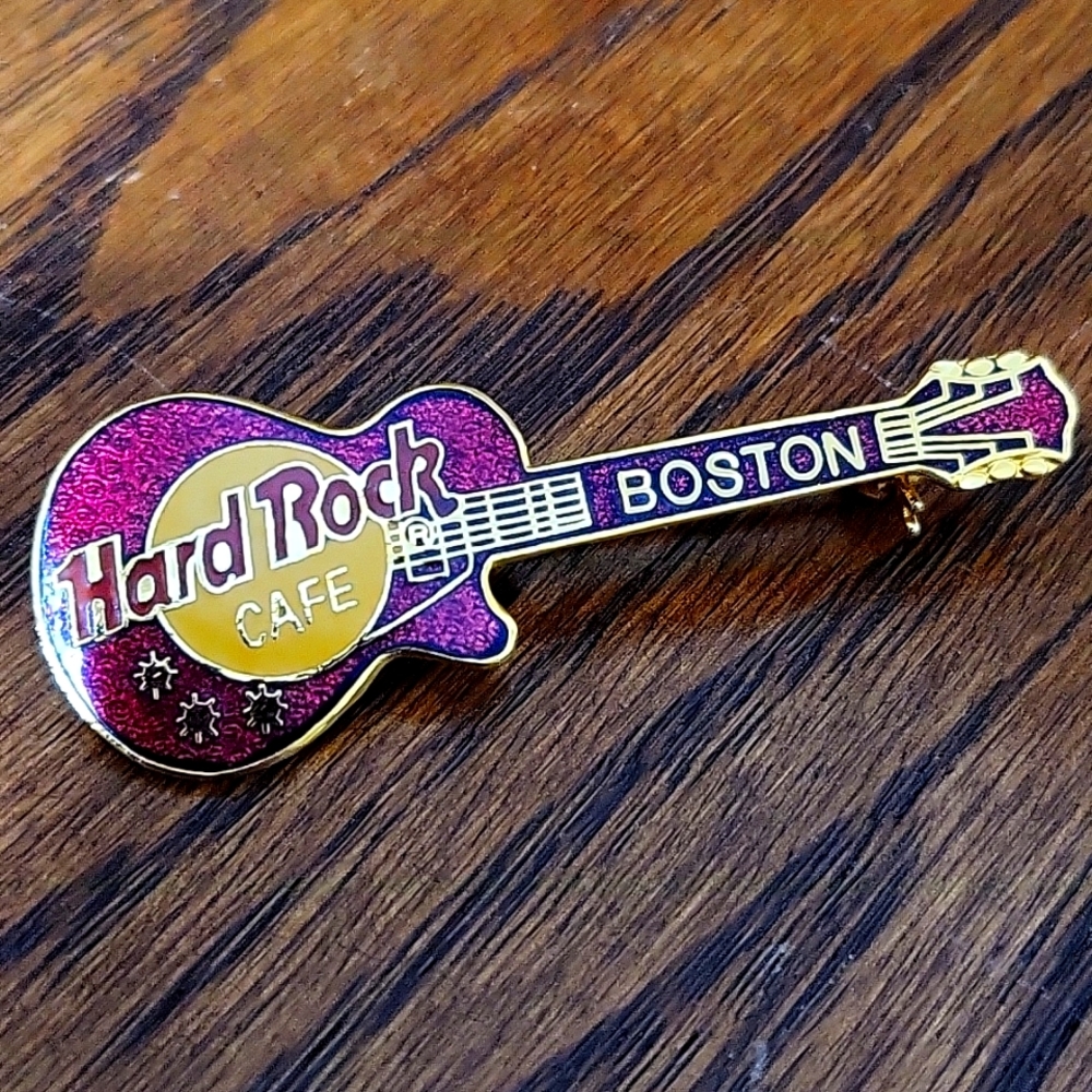 Hard Rock Cafe Boston pin - Picture 2 of 5
